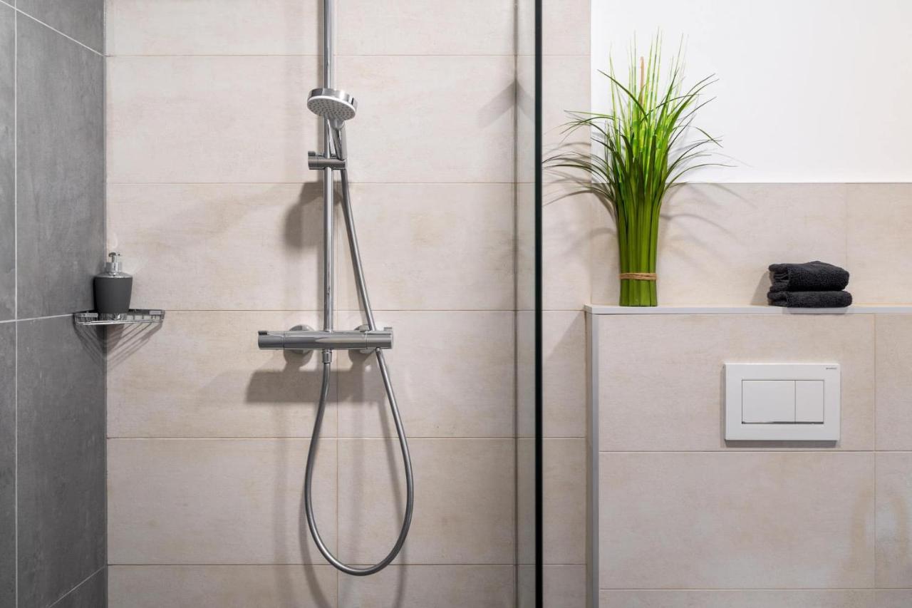 Domy Pod Palavou Apartment Klentnice Luaran gambar